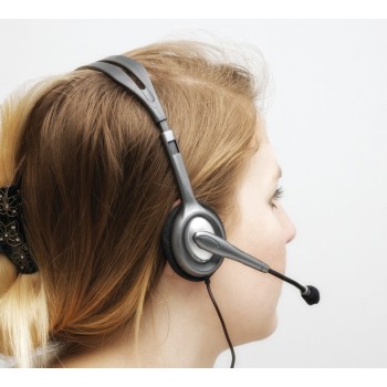 (Reacondicionado) Logitech Stereo H111 - Auricular - en oreja 981-000593