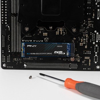 PNY CS2130 M.2 2000 GB PCI Express 3.0 3D NAND NVMe M280CS2130-2TB-RB