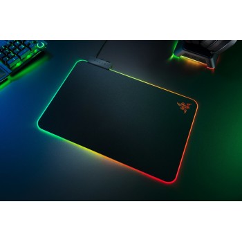 Razer Firefly V2 Negro RZ02-03020100-R3M1