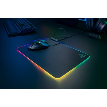 Razer Firefly V2 Negro RZ02-03020100-R3M1