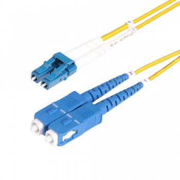 StarTech.com Cable de Fibra Óptica LC a SC (UPC) OS2 Monomodo 9 125µm 100G LSZH Dúplex de 3m - Low I SMLCSC-OS2-3M